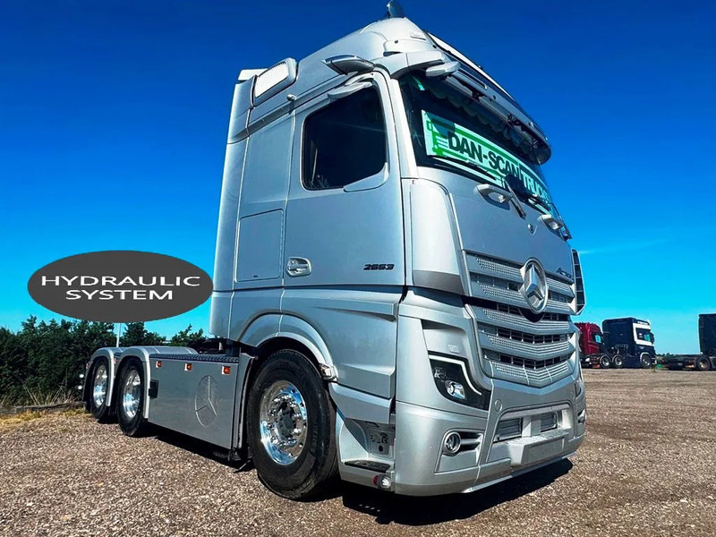 Mercedes-Benz Actros 2653 Special Interior. 6x2 3250mm weelbase. Air / Air suspension. hydr. syatem. Invertor. Micro wave. - Tegljač: slika 2 Mercedes-Benz Actros 2653 Special Interior. 6x2 3250mm weelbase. Air / Air suspension. hydr. syatem. Invertor. Micro wave. - Tegljač: slika 2