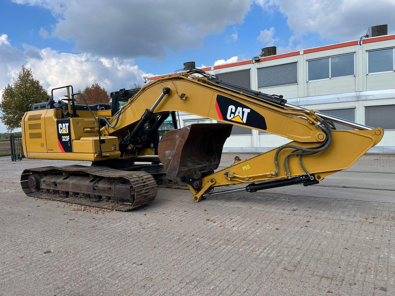 Caterpillar 323FL - Bager guseničar: slika 4 Caterpillar 323FL - Bager guseničar: slika 4