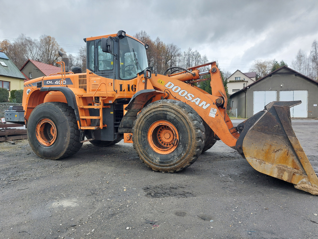 Utovarivač točkaš DOOSAN DL400: slika 8