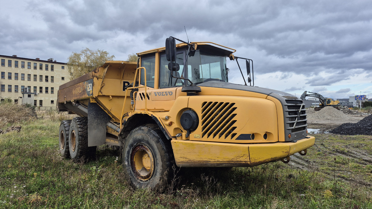 VOLVO A25D - Zglobni kiper: slika 5 VOLVO A25D - Zglobni kiper: slika 5