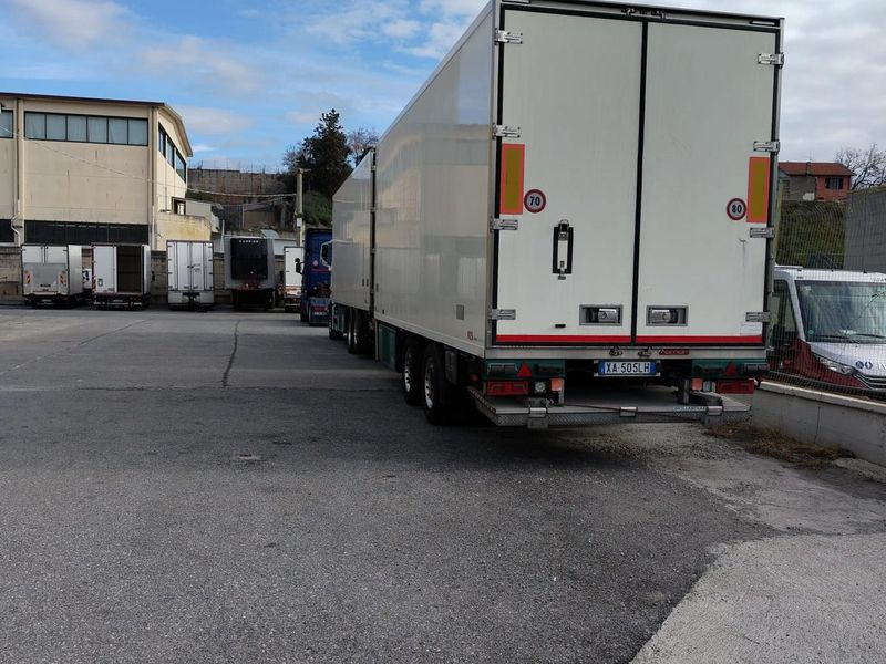 AUTOTRENO FRIGO MAN TGX TGX 26.580 6x2-4 LL - Izotermički kamion: slika 3 AUTOTRENO FRIGO MAN TGX TGX 26.580 6x2-4 LL - Izotermički kamion: slika 3
