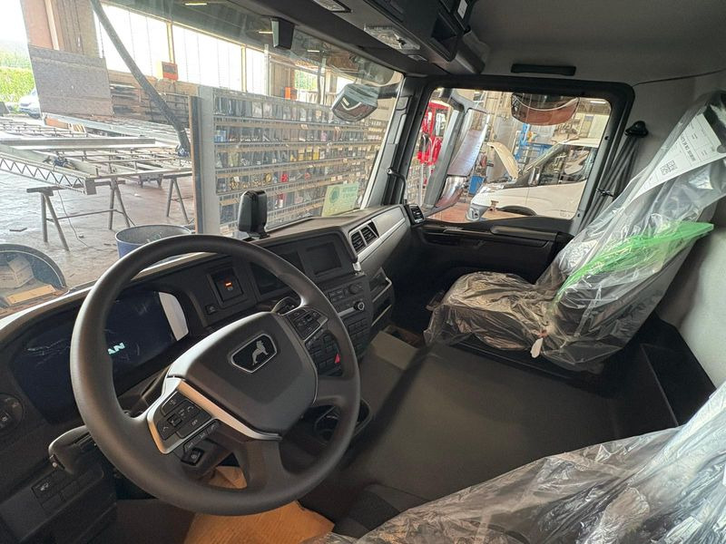 Kamion sa zatvorenim sandukom CUBO CON PEDANA 4x2 250hp MAN TGL 12.250 4x2 BL CH: slika 8 Kamion sa zatvorenim sandukom CUBO CON PEDANA 4x2 250hp MAN TGL 12.250 4x2 BL CH: slika 8