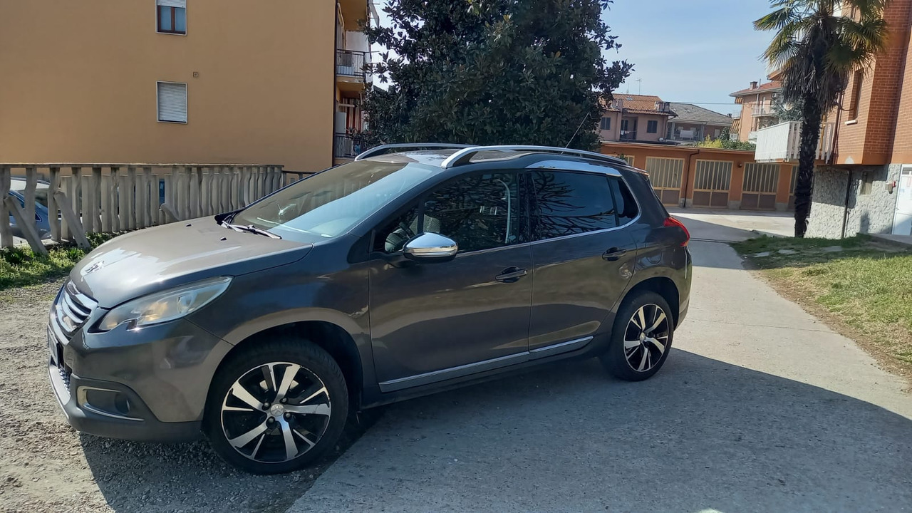PEUGEOT 2008 - Limuzina: slika 2 PEUGEOT 2008 - Limuzina: slika 2