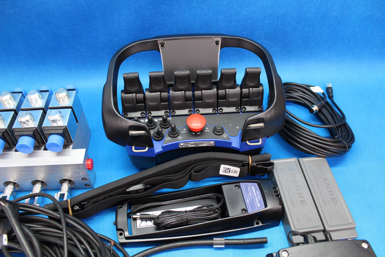Scanreco RC400 G2B 6 Functions + Retrofit Kit for crane with valve without solenoids Fassi Hiab Palfinger 12/24V - Građevinska mašina: slika 3 Scanreco RC400 G2B 6 Functions + Retrofit Kit for crane with valve without solenoids Fassi Hiab Palfinger 12/24V - Građevinska mašina: slika 3