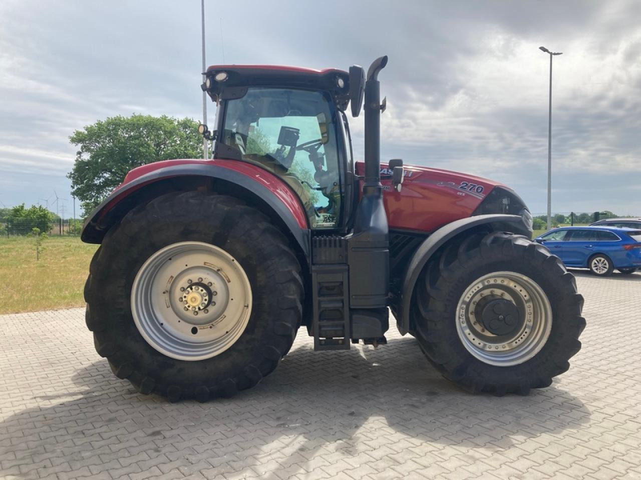 Case-IH OPTUM 270 CVX RTK - Traktor: slika 4 Case-IH OPTUM 270 CVX RTK - Traktor: slika 4