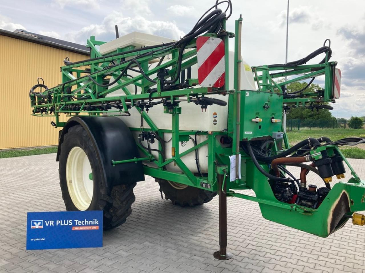 D4027 - Vučena prskalica: slika 4 D4027 - Vučena prskalica: slika 4