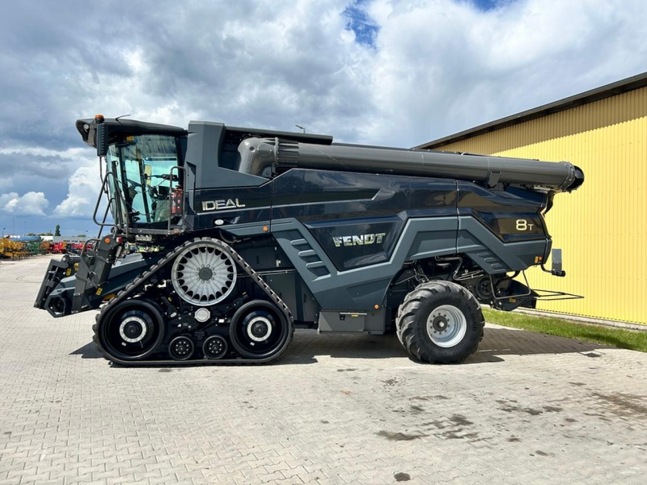 Fendt AKTIONIDEAL 8T - Kombinovani kombajn: slika 2 Fendt AKTIONIDEAL 8T - Kombinovani kombajn: slika 2