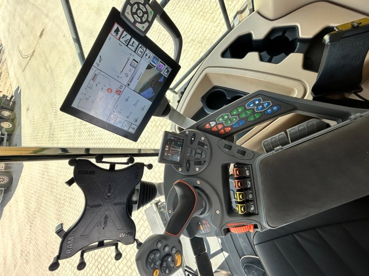 Fendt AKTIONIDEAL 8T - Kombinovani kombajn: slika 5 Fendt AKTIONIDEAL 8T - Kombinovani kombajn: slika 5