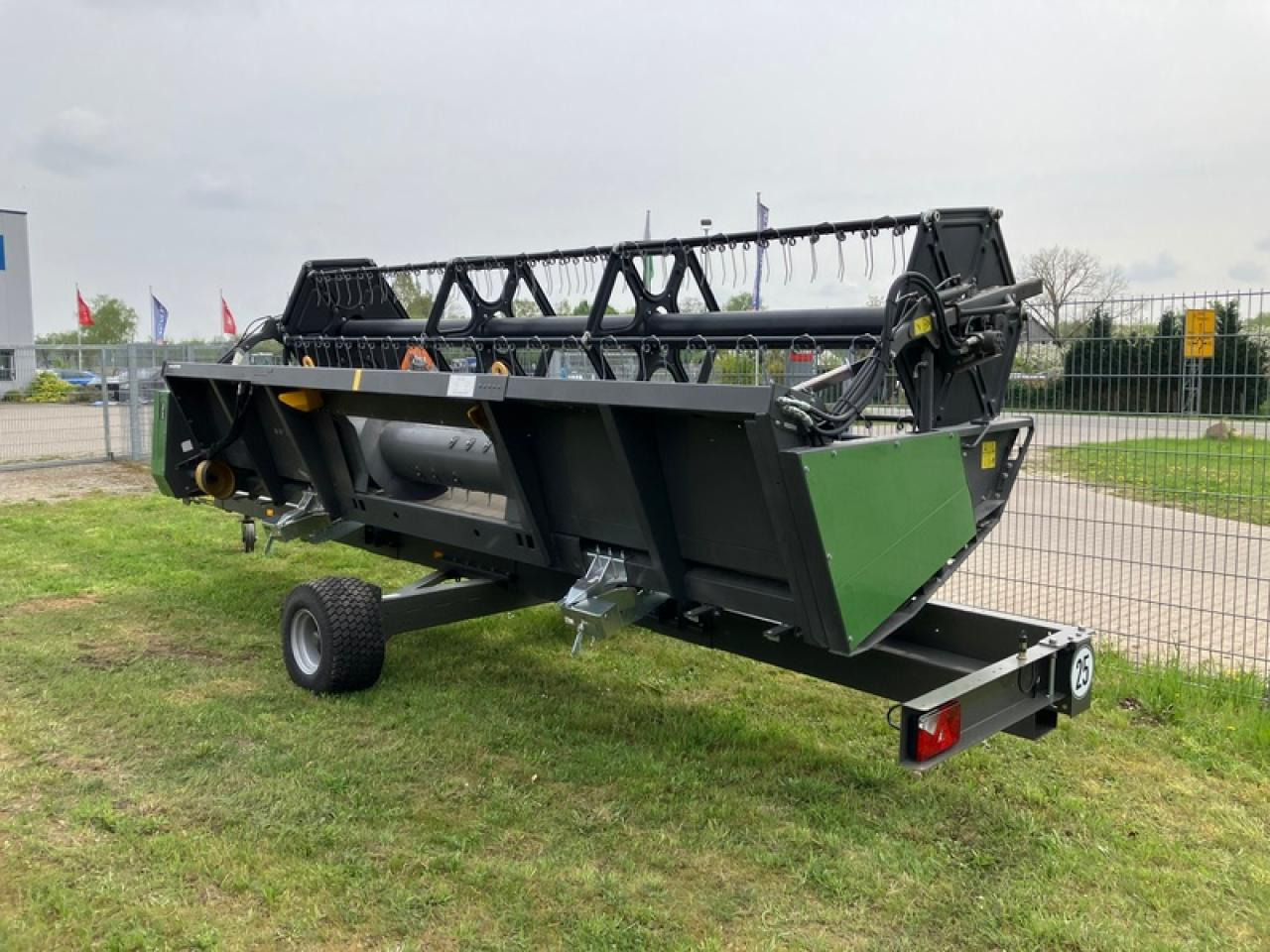 Fendt FREEFLOW 540 - Prednji deo kombajna: slika 2 Fendt FREEFLOW 540 - Prednji deo kombajna: slika 2