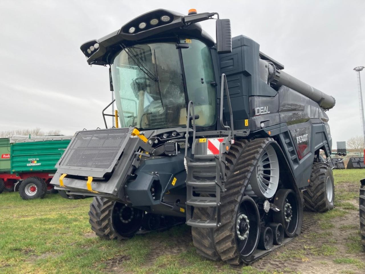 Fendt IDEAL 9 - Kombinovani kombajn: slika 2 Fendt IDEAL 9 - Kombinovani kombajn: slika 2