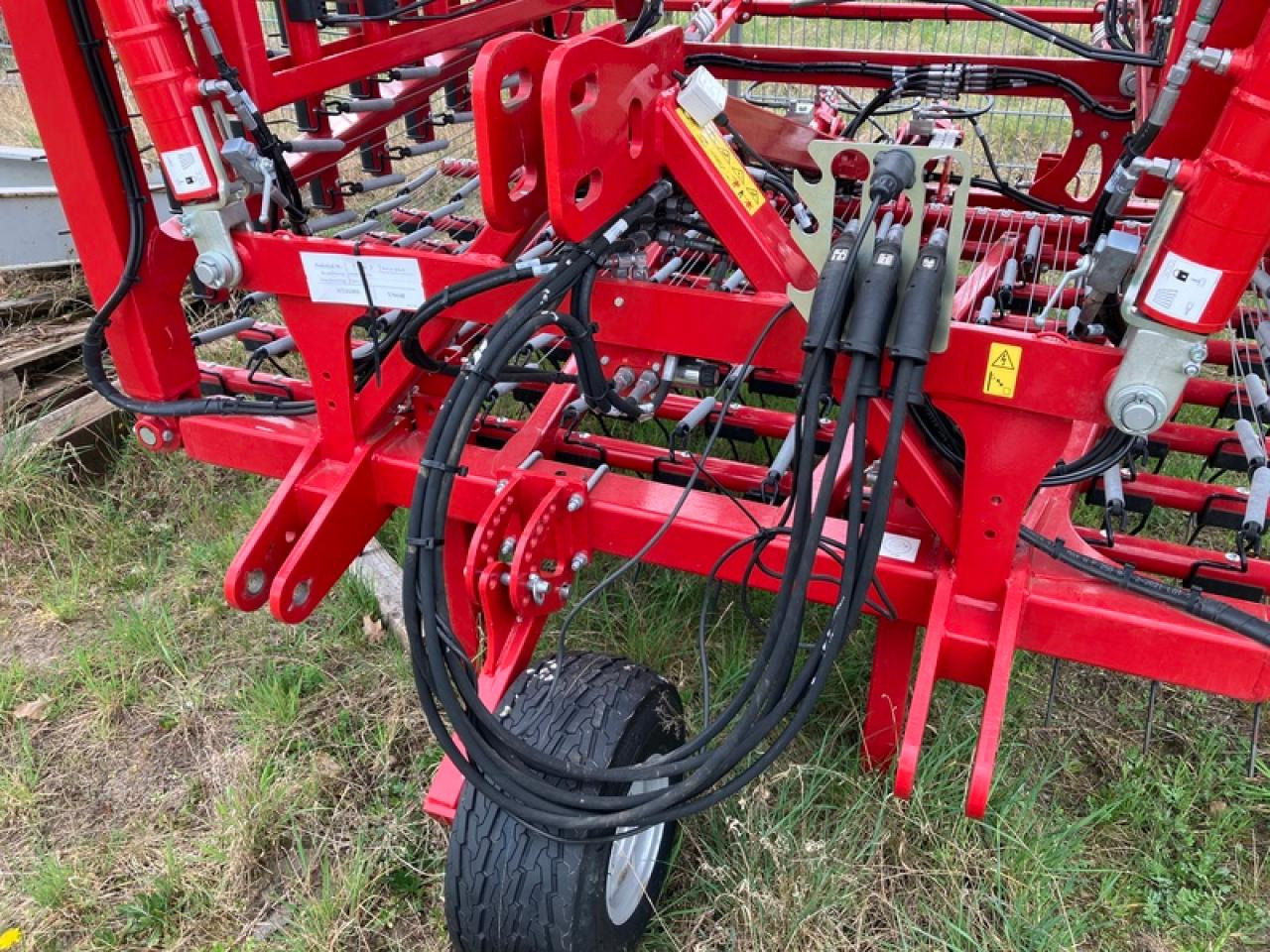 Horsch CURA 12 ST - Oprema za obradu zemljišta: slika 4 Horsch CURA 12 ST - Oprema za obradu zemljišta: slika 4