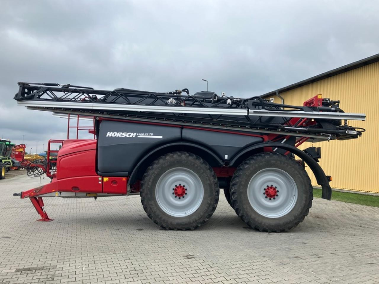 Horsch LEEB 12 TD CCS PRO + PWM!!! 24K HA - Vučena prskalica: slika 2 Horsch LEEB 12 TD CCS PRO + PWM!!! 24K HA - Vučena prskalica: slika 2