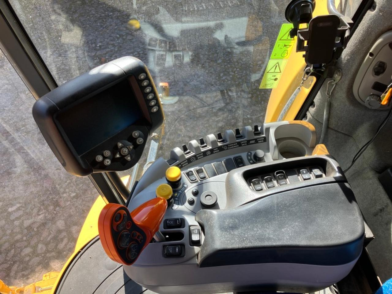 Kombinovani kombajn New Holland CX 8090 ALLRAD: slika 6