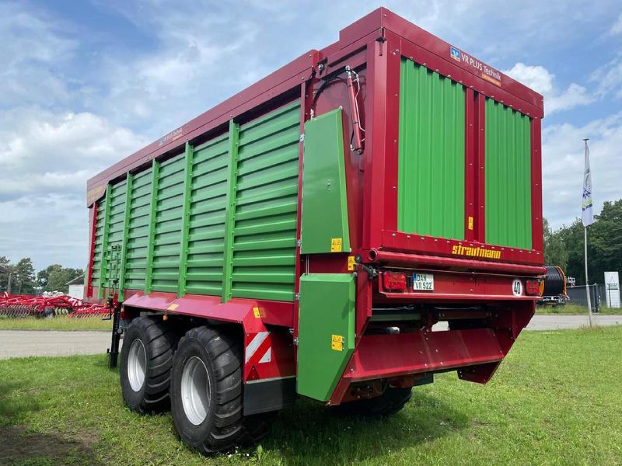 Strautmann GIGA 460 DOAKTION - Traktorska prikolica za farmu/ Kiper: slika 5 Strautmann GIGA 460 DOAKTION - Traktorska prikolica za farmu/ Kiper: slika 5