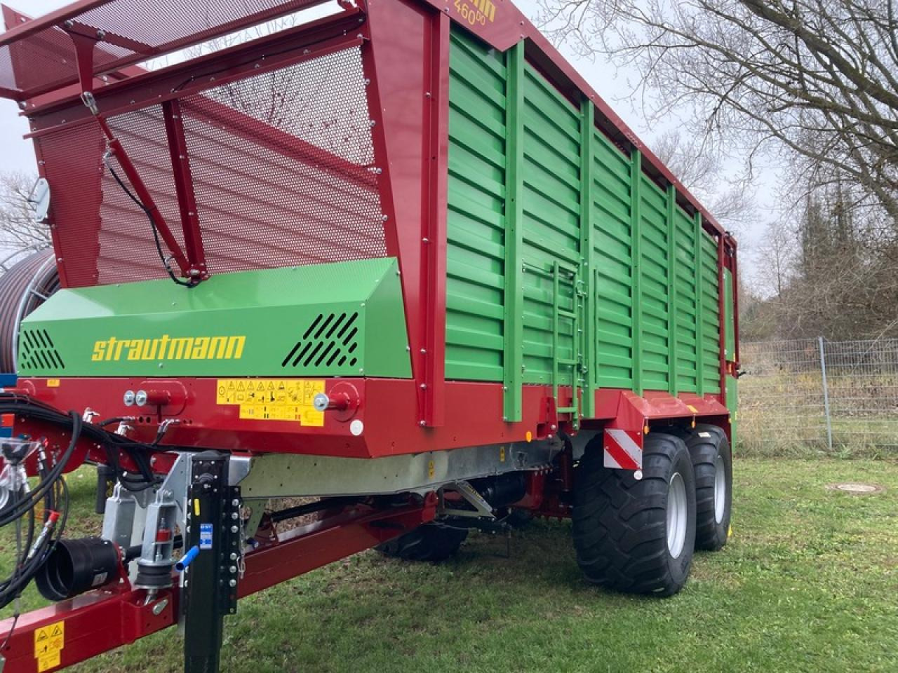 Strautmann GIGA 4602 DO - Traktorska prikolica za farmu/ Kiper: slika 1 Strautmann GIGA 4602 DO - Traktorska prikolica za farmu/ Kiper: slika 1
