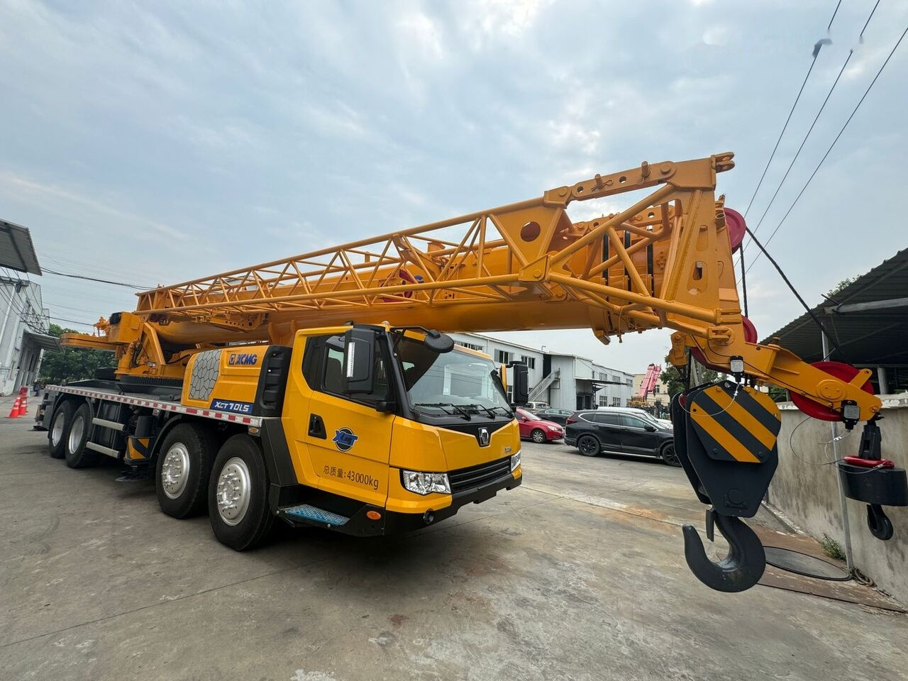 XCMG XCT70 70ton 80ton 90ton 100ton 130ton 160ton - Autodizalica: slika 1 XCMG XCT70 70ton 80ton 90ton 100ton 130ton 160ton - Autodizalica: slika 1