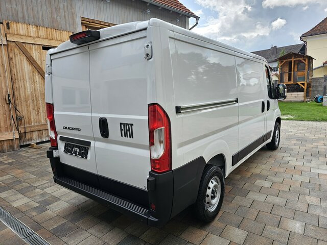 Mali kombi FIAT Ducato 30 120 Serie10-9.2 Modell 2025 L2H1 PDC: slika 34