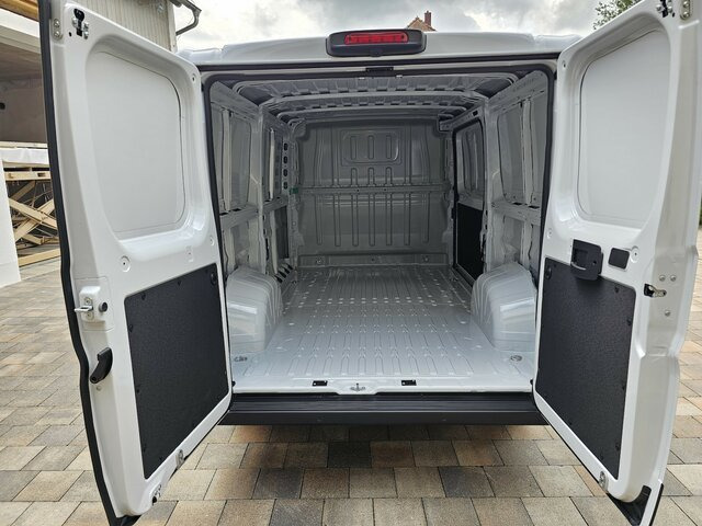Mali kombi FIAT Ducato 30 120 Serie10-9.2 Modell 2025 L2H1 PDC: slika 37