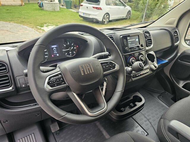 FIAT Ducato 35 140 Serie10-9.2 L2H1 Premium Kabine... - Furgon: slika 2 FIAT Ducato 35 140 Serie10-9.2 L2H1 Premium Kabine... - Furgon: slika 2