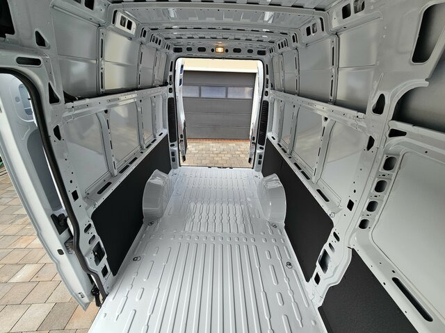 Novu Furgon FIAT Ducato 35 MAXI L5H3 L4H3 L5H3 17m³ 180PS: slika 31