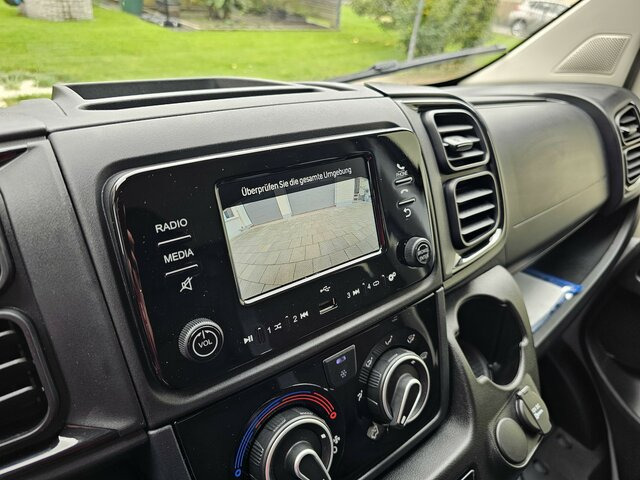 Novu Dostavno vozilo s ravnom platformom, Dostavno vozilo sa duplom kabinom FIAT Ducato MAXI 140 Serie10-9.2 2025 L5 DOKA 3,3 M....: slika 9