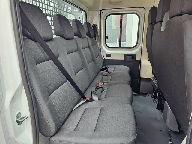Novu Dostavno vozilo s ravnom platformom, Dostavno vozilo sa duplom kabinom FIAT Ducato MAXI 140 Serie10-9.2 2025 L5 DOKA 3,3 M....: slika 21