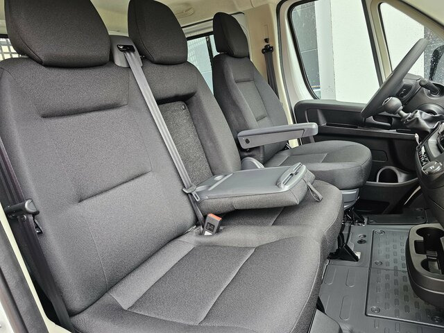 Novu Dostavno vozilo s ravnom platformom, Dostavno vozilo sa duplom kabinom FIAT Ducato MAXI 140 Serie10-9.2 2025 L5 DOKA 3,3 M....: slika 17