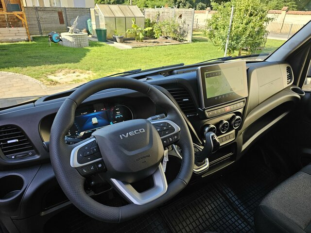 IVECO Daily 35S18HA8V Hi-Matic 18m³ Modell 2025 MY24... - Furgon: slika 3 IVECO Daily 35S18HA8V Hi-Matic 18m³ Modell 2025 MY24... - Furgon: slika 3