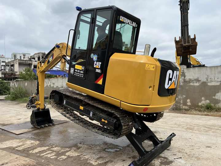 6ton used caterpillar 306e2 crawler excavator cat 306 tractor excavator second hand cat 306e2 excavator - Bager guseničar: slika 3 6ton used caterpillar 306e2 crawler excavator cat 306 tractor excavator second hand cat 306e2 excavator - Bager guseničar: slika 3