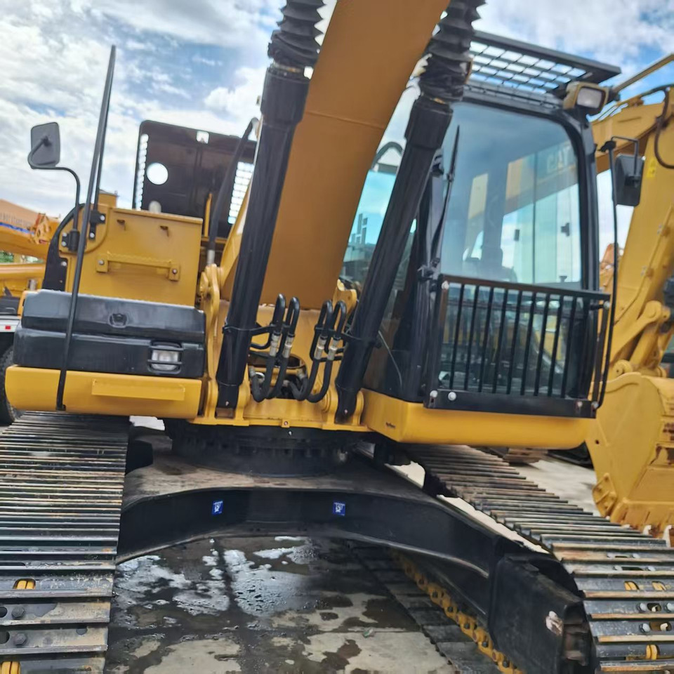 CAT 320D2 Excavator - Bager guseničar: slika 4 CAT 320D2 Excavator - Bager guseničar: slika 4