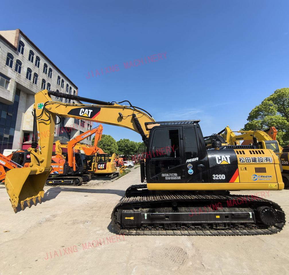 CAT320D excavator - Bager guseničar: slika 2 CAT320D excavator - Bager guseničar: slika 2