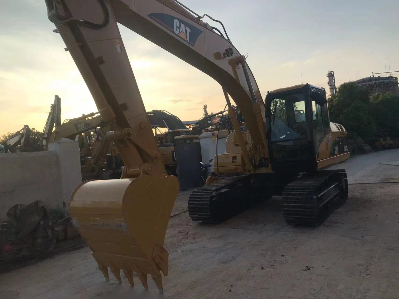 Cat 320c excavator - Bager guseničar: slika 4 Cat 320c excavator - Bager guseničar: slika 4