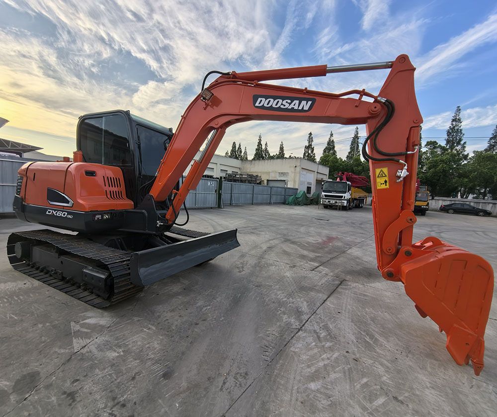 DOOSAN DX60 - Mini bager: slika 4 DOOSAN DX60 - Mini bager: slika 4