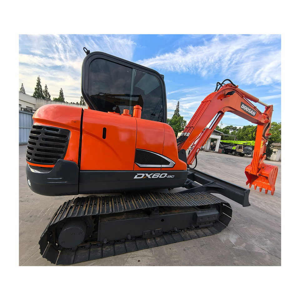 DOOSAN DX60 - Mini bager: slika 1 DOOSAN DX60 - Mini bager: slika 1