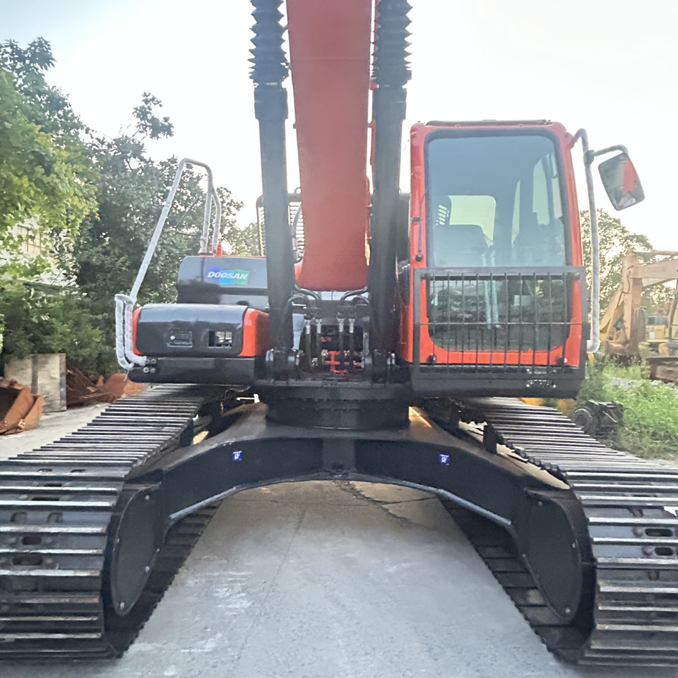 Doosan DX300LC Crawler Excavator - Bager guseničar: slika 3 Doosan DX300LC Crawler Excavator - Bager guseničar: slika 3