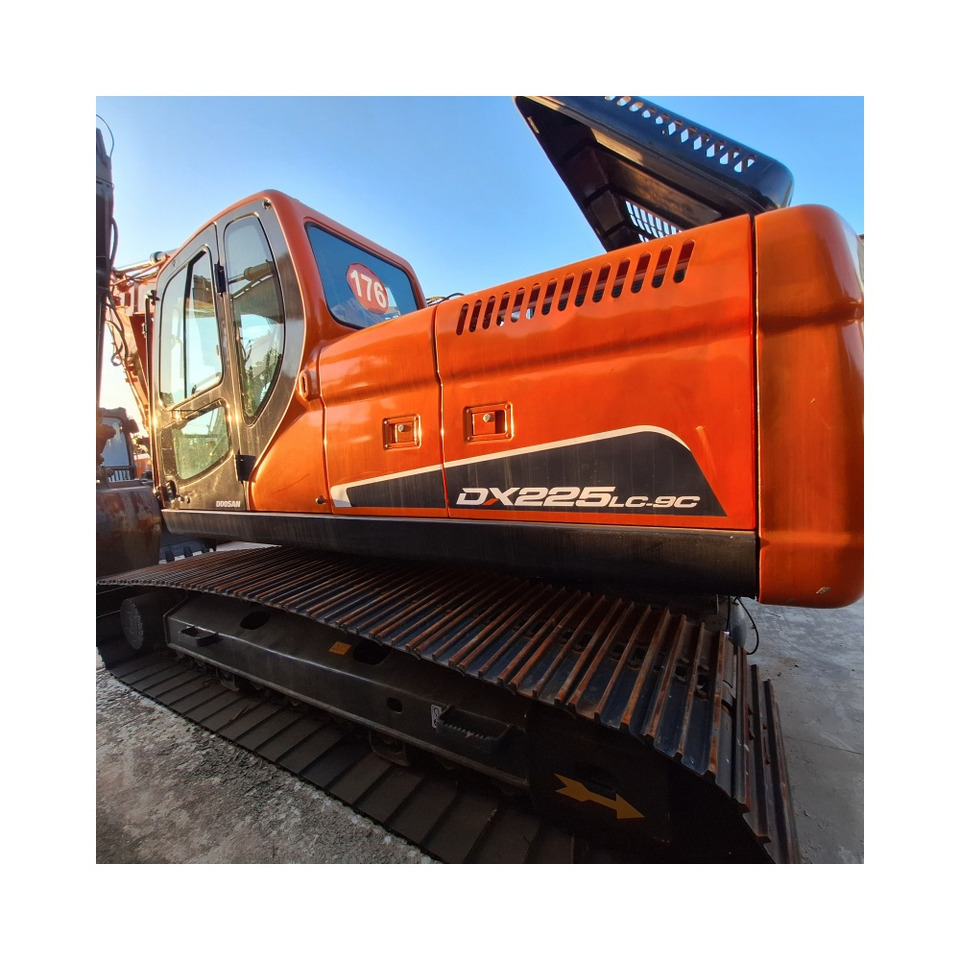 Doosan Dx225LC-9C Crawler Excavator - Bager guseničar: slika 2 Doosan Dx225LC-9C Crawler Excavator - Bager guseničar: slika 2