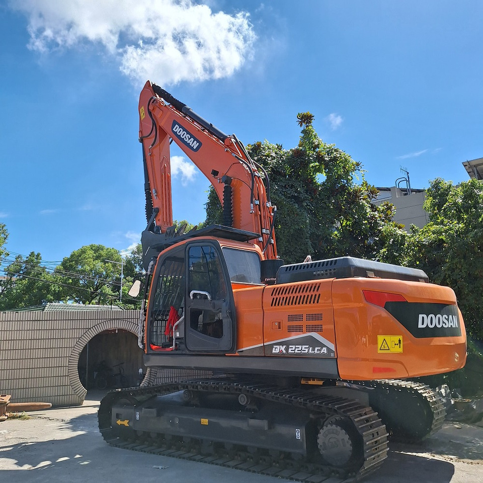 Doosan Dx225LCA Crawler Excavator - Bager guseničar: slika 1 Doosan Dx225LCA Crawler Excavator - Bager guseničar: slika 1