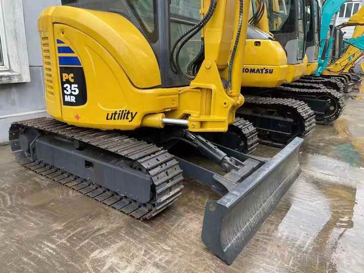 Earth Moving Machinery Used excavator komatsu pc55mr Mini Excavators Digger crawler low price ON STOCK - Bager guseničar: slika 3 Earth Moving Machinery Used excavator komatsu pc55mr Mini Excavators Digger crawler low price ON STOCK - Bager guseničar: slika 3