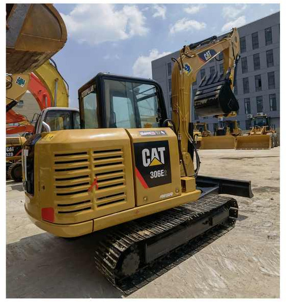 Good Condition Mini Excavator 7.5Ton Cat 306e2 Hydraulic Crawler second hand Mini digger For Sale - Bager guseničar: slika 1 Good Condition Mini Excavator 7.5Ton Cat 306e2 Hydraulic Crawler second hand Mini digger For Sale - Bager guseničar: slika 1