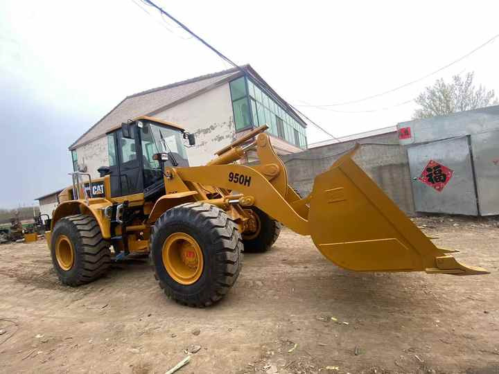 Good Condition Used Excavators CAT 950H Second Hand Caterpillar Wheel Loaders CAT 950H in stock - Utovarivač točkaš: slika 5 Good Condition Used Excavators CAT 950H Second Hand Caterpillar Wheel Loaders CAT 950H in stock - Utovarivač točkaš: slika 5