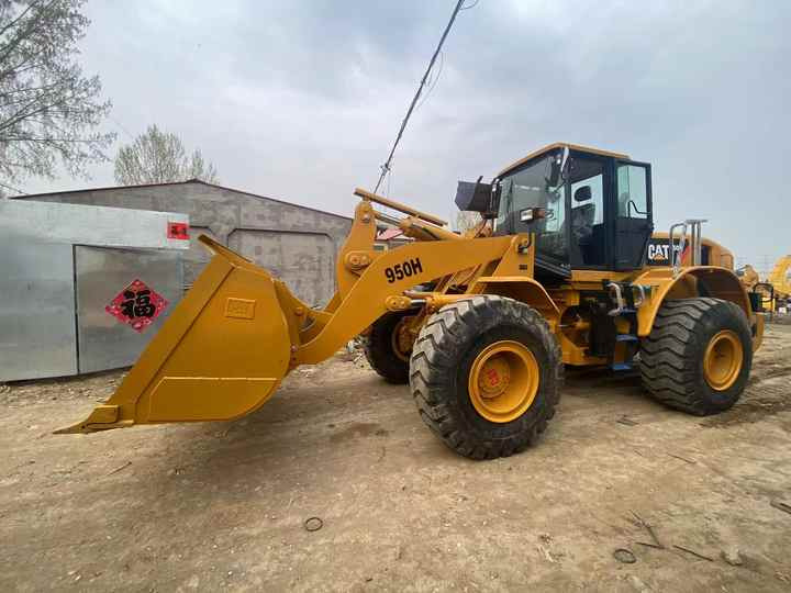 Good Condition Used Excavators CAT 950H Second Hand Caterpillar Wheel Loaders CAT 950H in stock - Utovarivač točkaš: slika 2 Good Condition Used Excavators CAT 950H Second Hand Caterpillar Wheel Loaders CAT 950H in stock - Utovarivač točkaš: slika 2