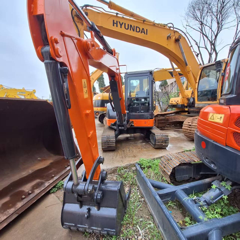 Hitachi ZX50U Excavator - Bager guseničar: slika 3 Hitachi ZX50U Excavator - Bager guseničar: slika 3