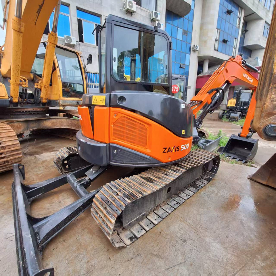 Hitachi ZX50U Excavator - Bager guseničar: slika 5 Hitachi ZX50U Excavator - Bager guseničar: slika 5