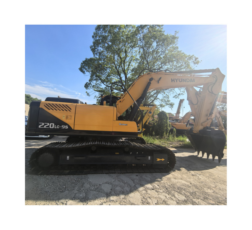 Hyundai 220lc-9s excavator - Bager točkaš: slika 2 Hyundai 220lc-9s excavator - Bager točkaš: slika 2