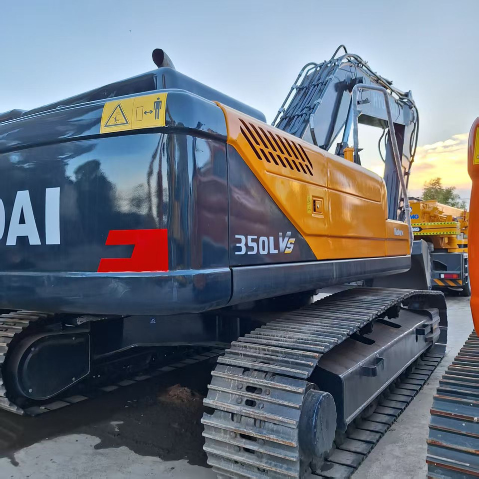 Hyundai 350LVS excavator - Bager točkaš: slika 3 Hyundai 350LVS excavator - Bager točkaš: slika 3