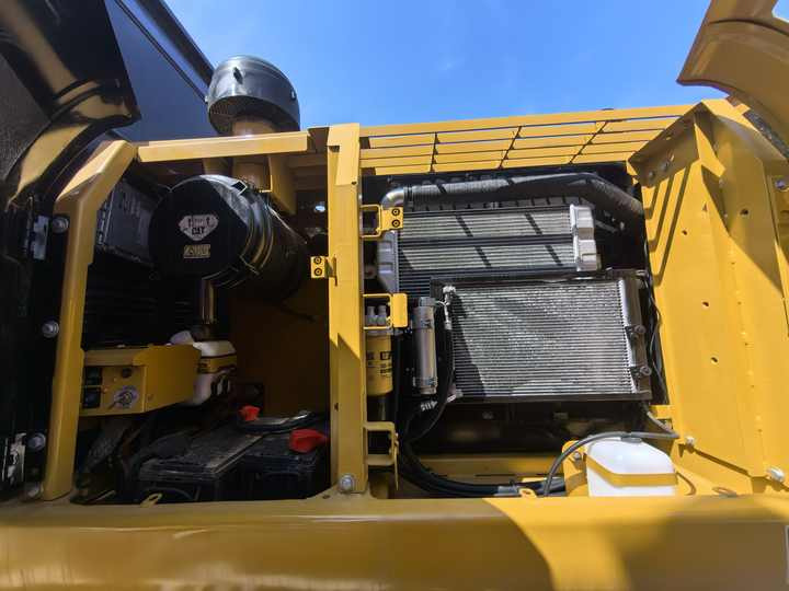Japan original good condition used caterpillar cat320d excavator second hand cat 320d digger for sale - Bager guseničar: slika 5 Japan original good condition used caterpillar cat320d excavator second hand cat 320d digger for sale - Bager guseničar: slika 5