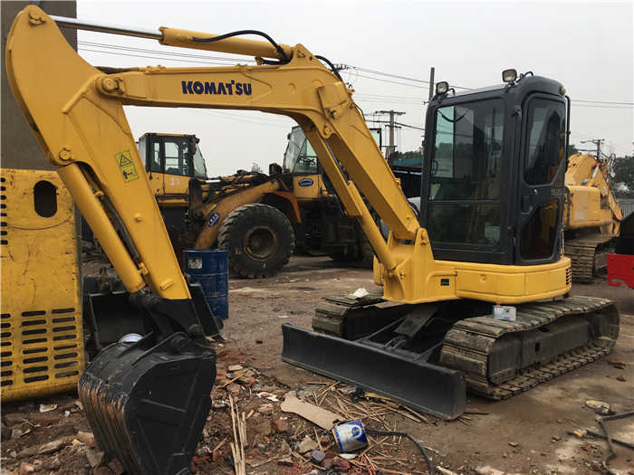 Japanese Cheap Selling Used Mini Excavator Komatsu PC55MR 5.5Tons PC56-7 komatsu pc55mr-2 excavator used digger in shanghai - Mini bager: slika 5 Japanese Cheap Selling Used Mini Excavator Komatsu PC55MR 5.5Tons PC56-7 komatsu pc55mr-2 excavator used digger in shanghai - Mini bager: slika 5