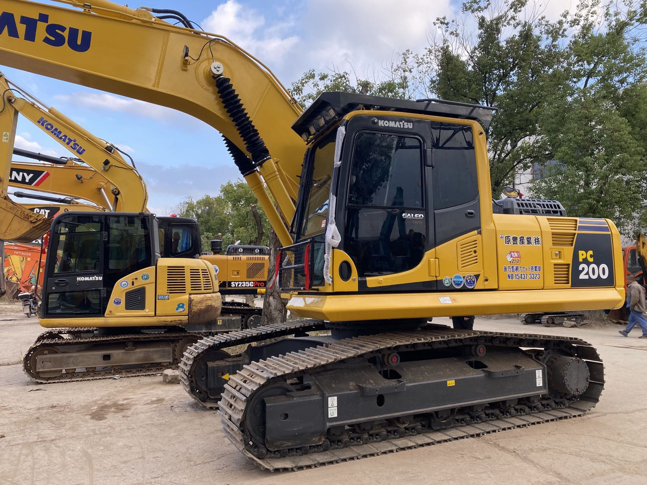 Komatsu PC200-8 Excavator - Bager guseničar: slika 3 Komatsu PC200-8 Excavator - Bager guseničar: slika 3