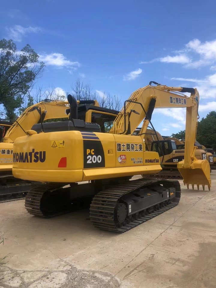Komatsu PC200-8 Excavator - Bager guseničar: slika 1 Komatsu PC200-8 Excavator - Bager guseničar: slika 1