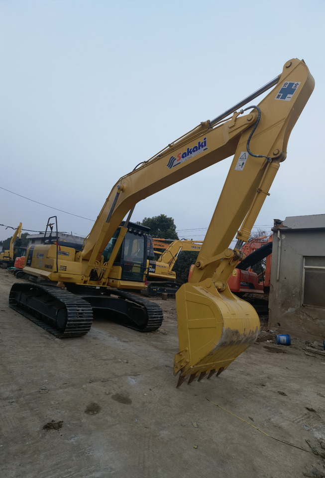 Bager guseničar Komatsu PC200-8 Excavator: slika 6